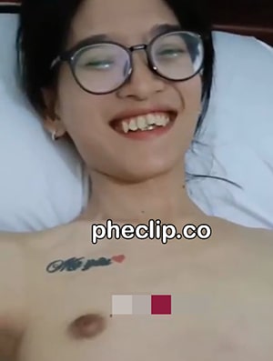 Bé Sinh Viên Kính Cận Bú Cặc Đụ Nhau Với Bạn Trai Cực Dâm Sex Việt Mới - Xnxx 65